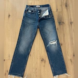 RE/DONE 70’s distressed stovepipe jean size 25. Rigid